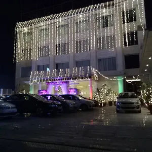 Silky Zirakpur