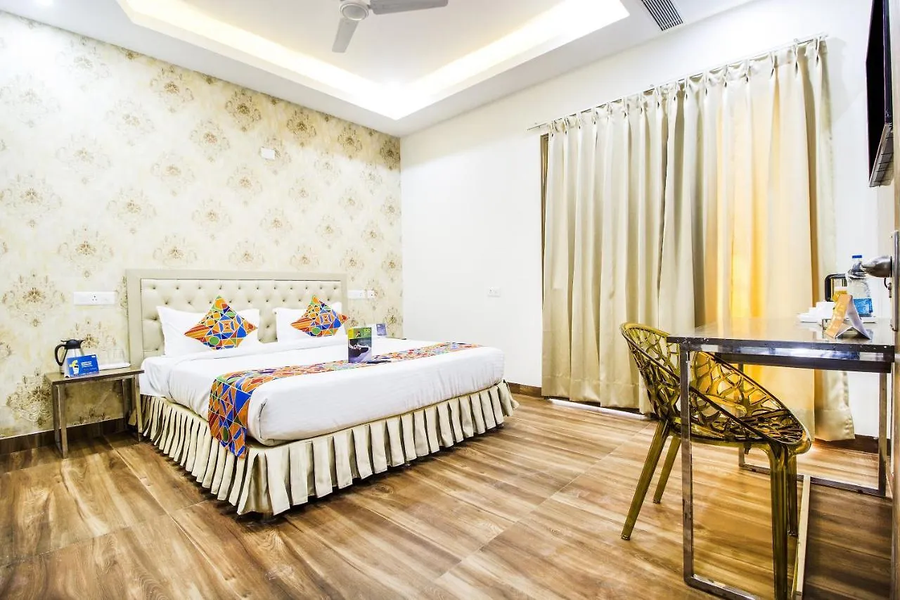 S.R. Residency Hotel Zirakpur