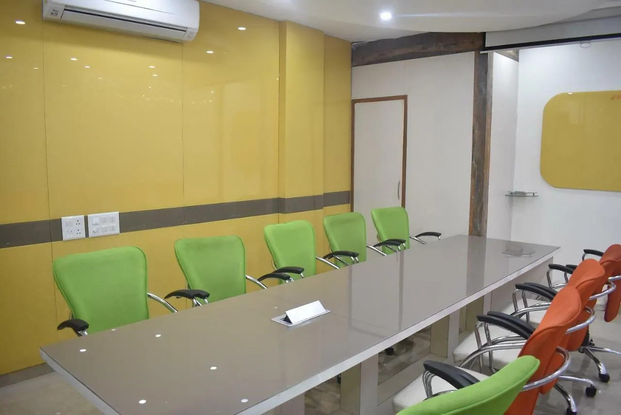S.R. Residency Hotel Zirakpur
