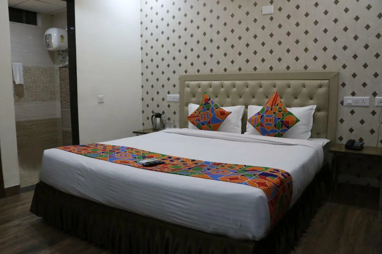 S.R. Residency Hotel Zirakpur