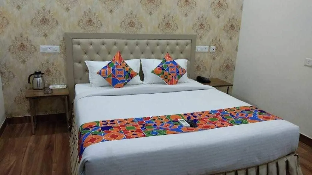 S.R. Residency Hotel Zirakpur 3*,  India